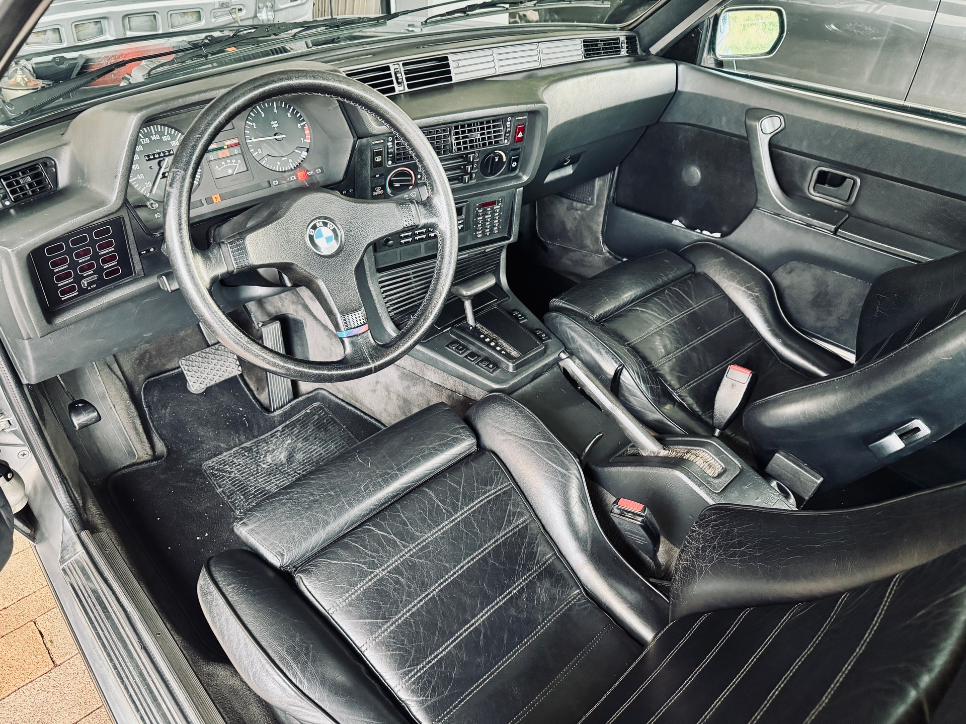 BMW 635csi-image-7