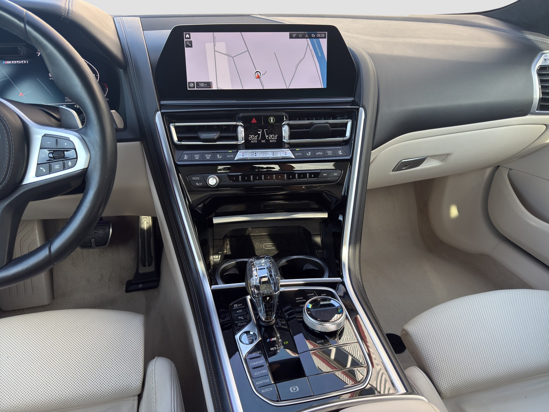BMW M850i xDrive Steptronic-image-16