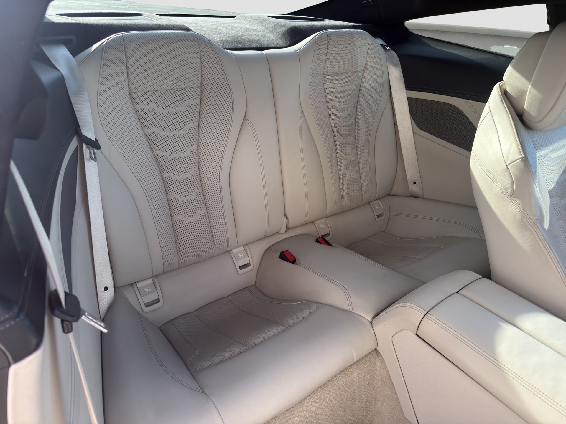 BMW M850i xDrive Steptronic-image-10