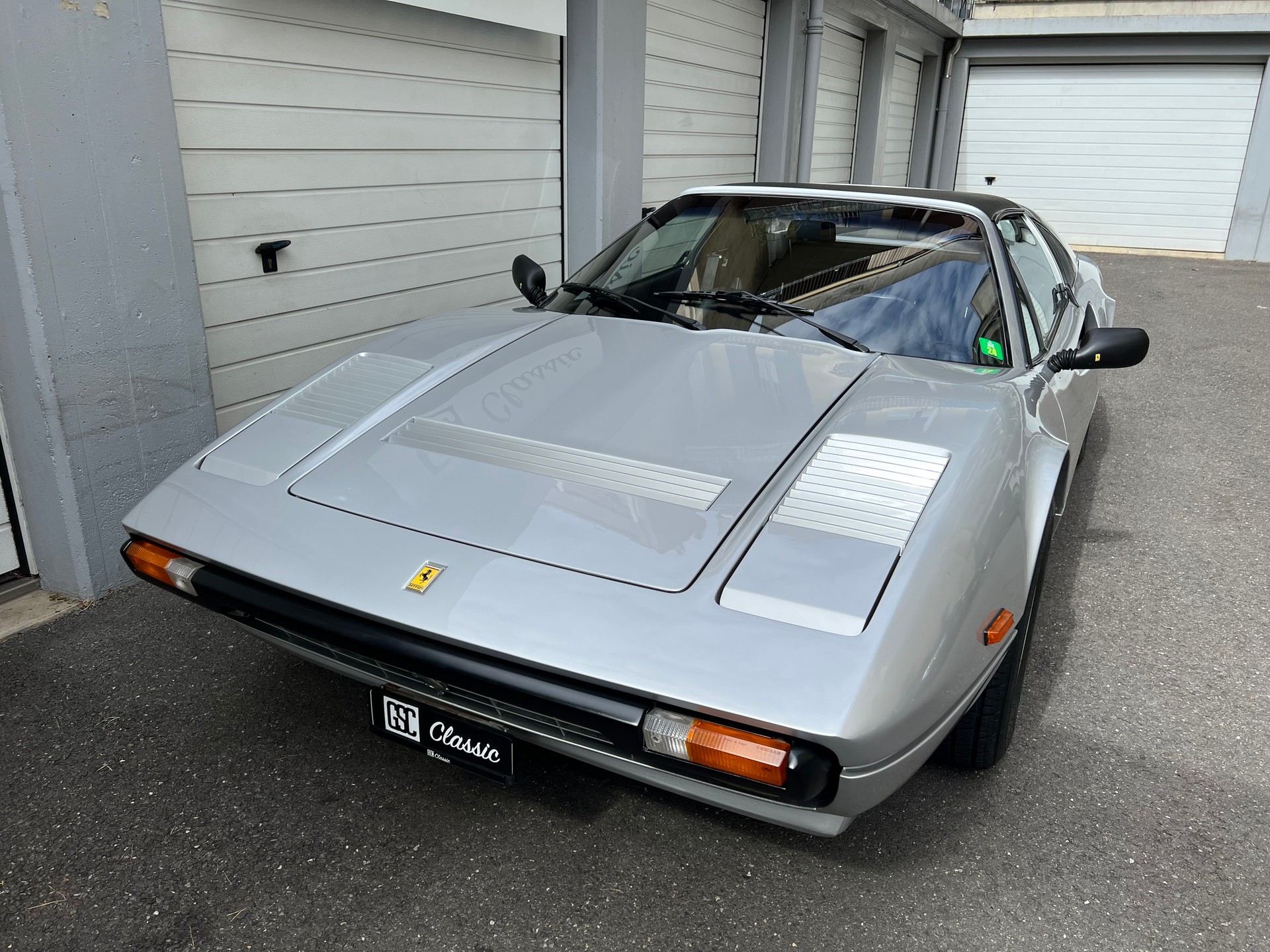 FERRARI 308 GTS 4V-image-3