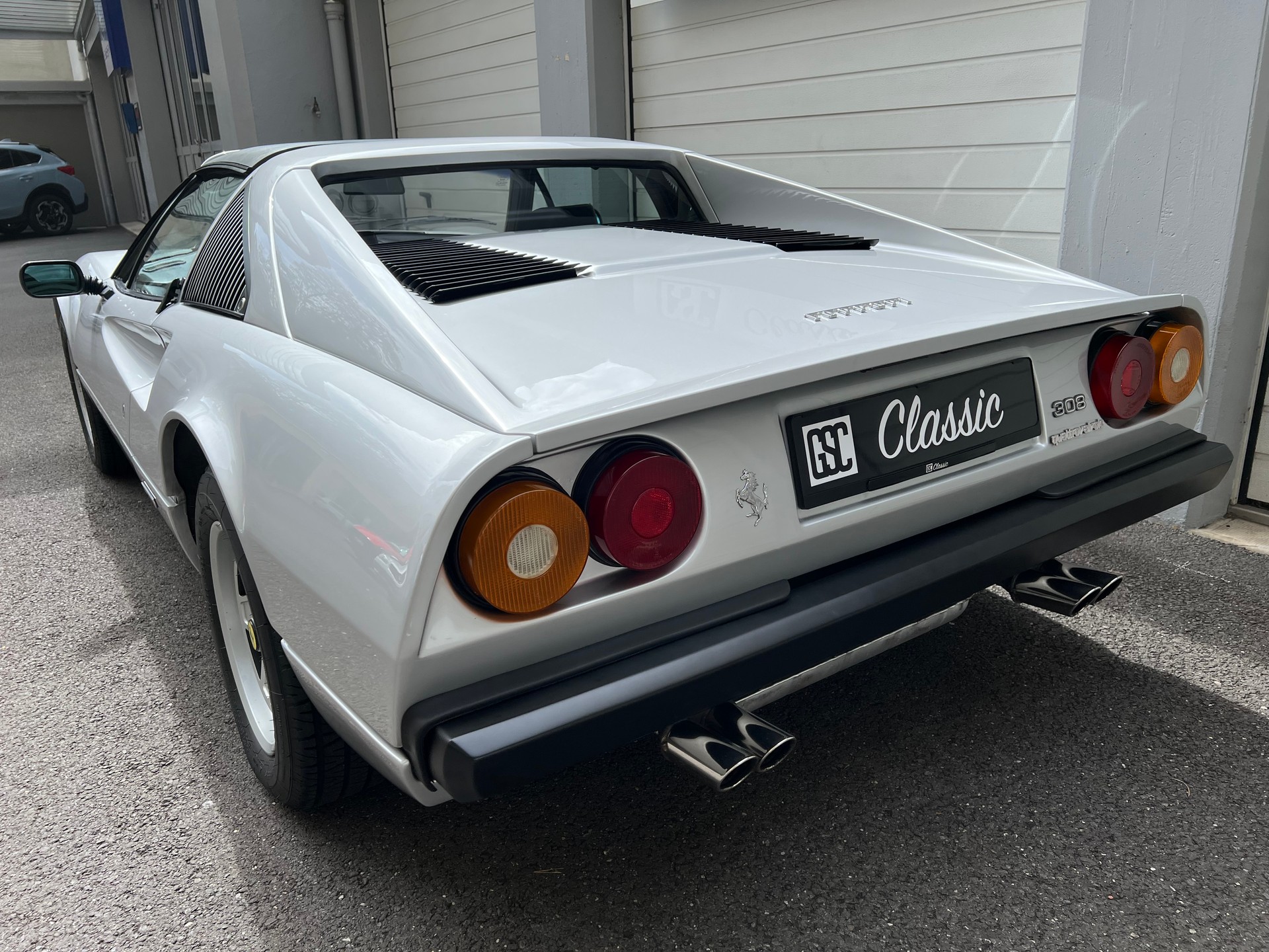 FERRARI 308 GTS 4V-image-6