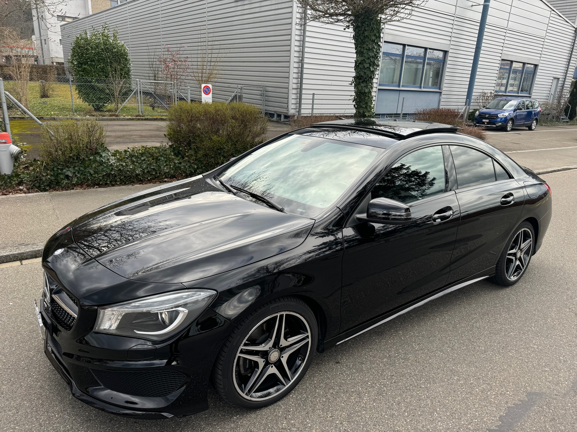 MERCEDES-BENZ CLA 250 AMG Line 7G-DCT-image-6