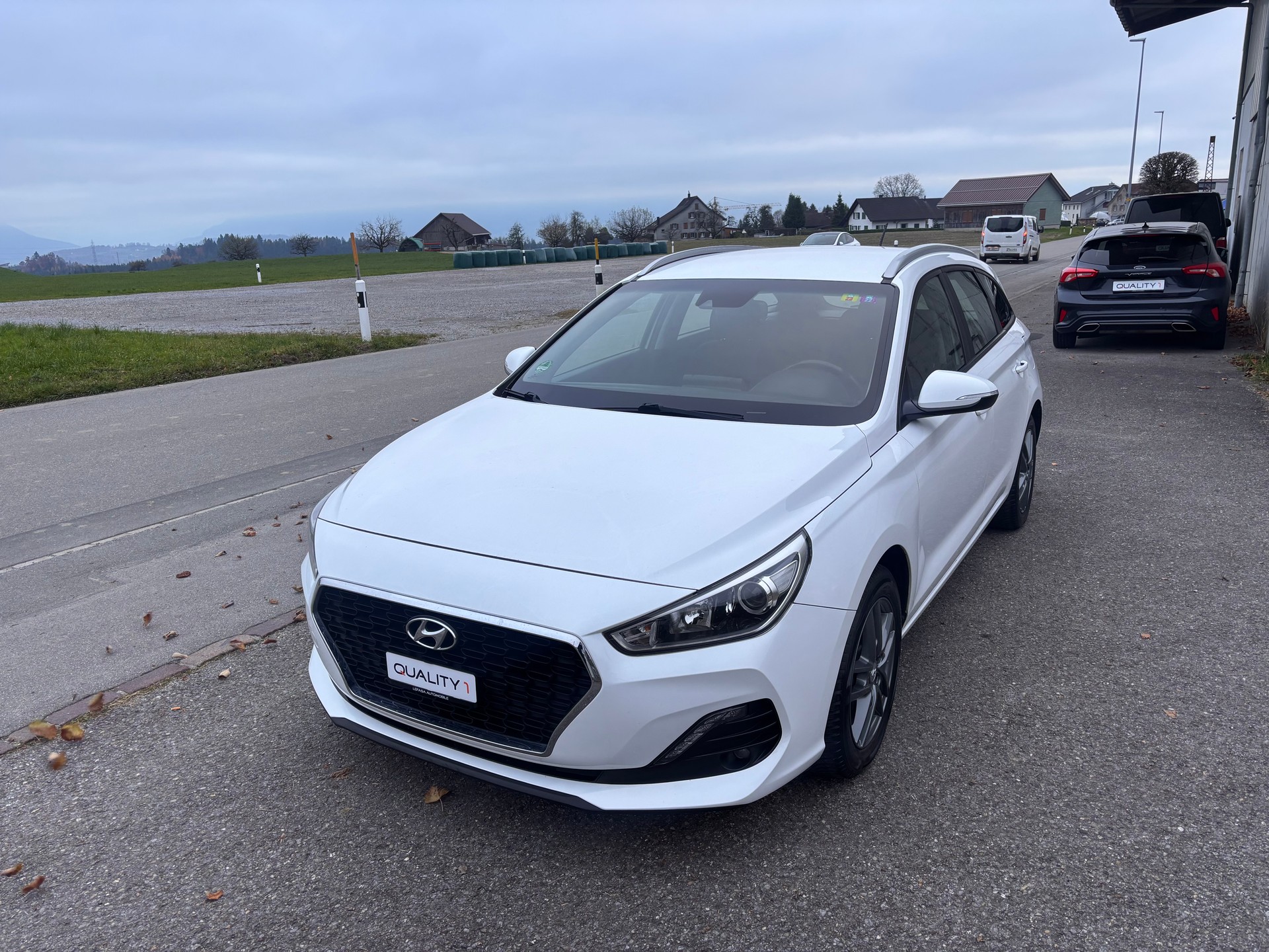 HYUNDAI i30-image-5