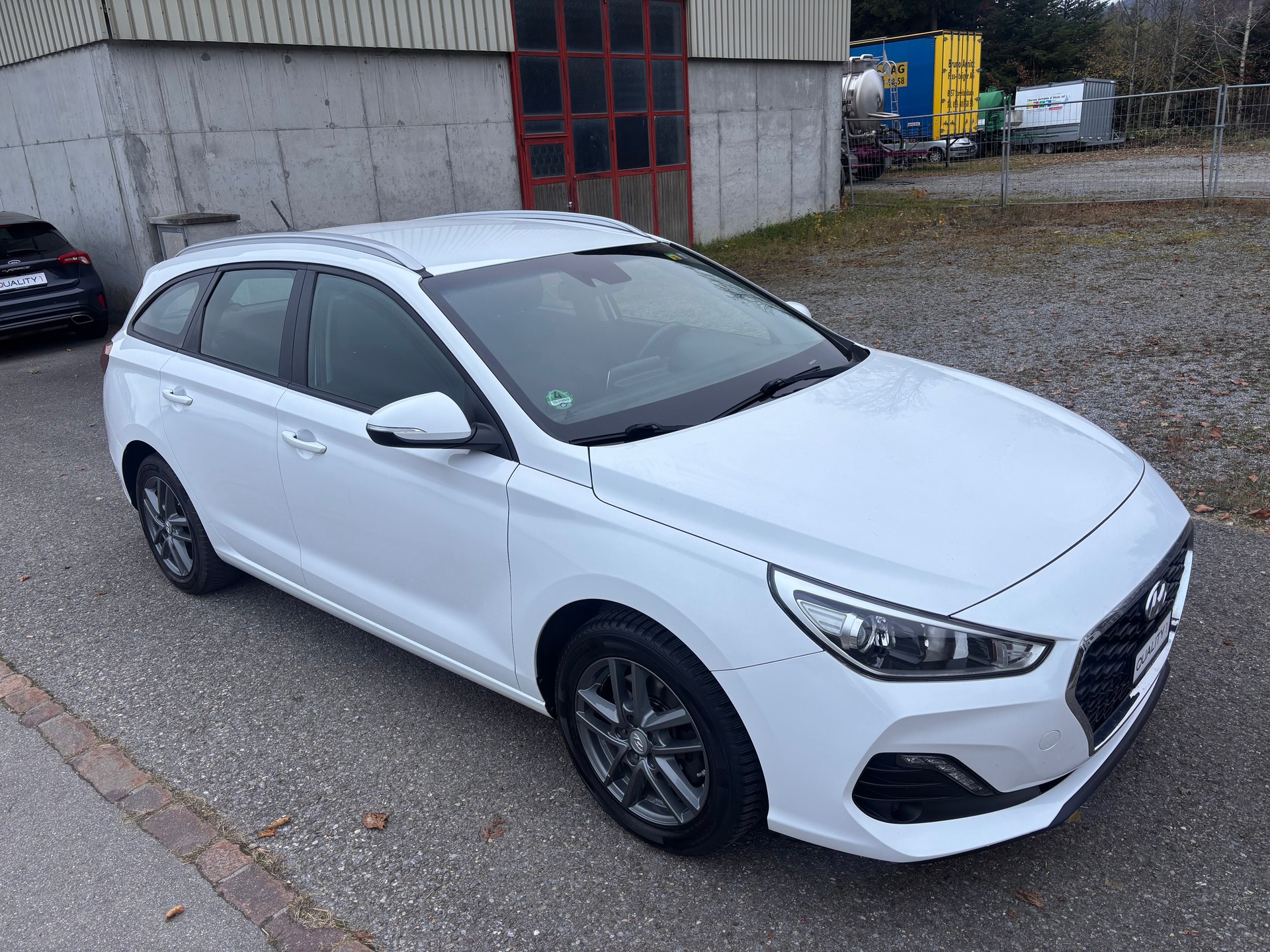 HYUNDAI i30-image-7