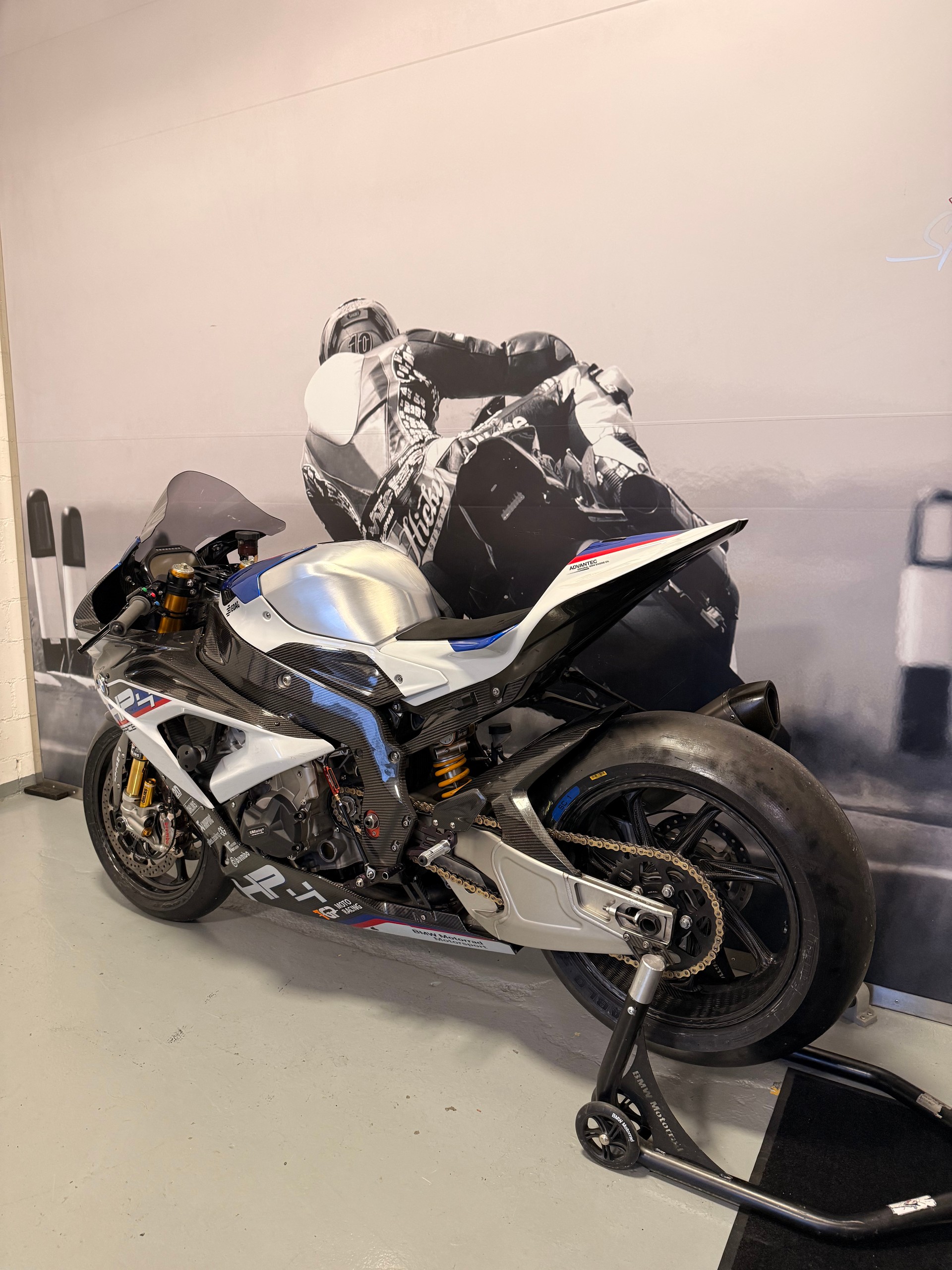 BMW HP4 Race-image-2