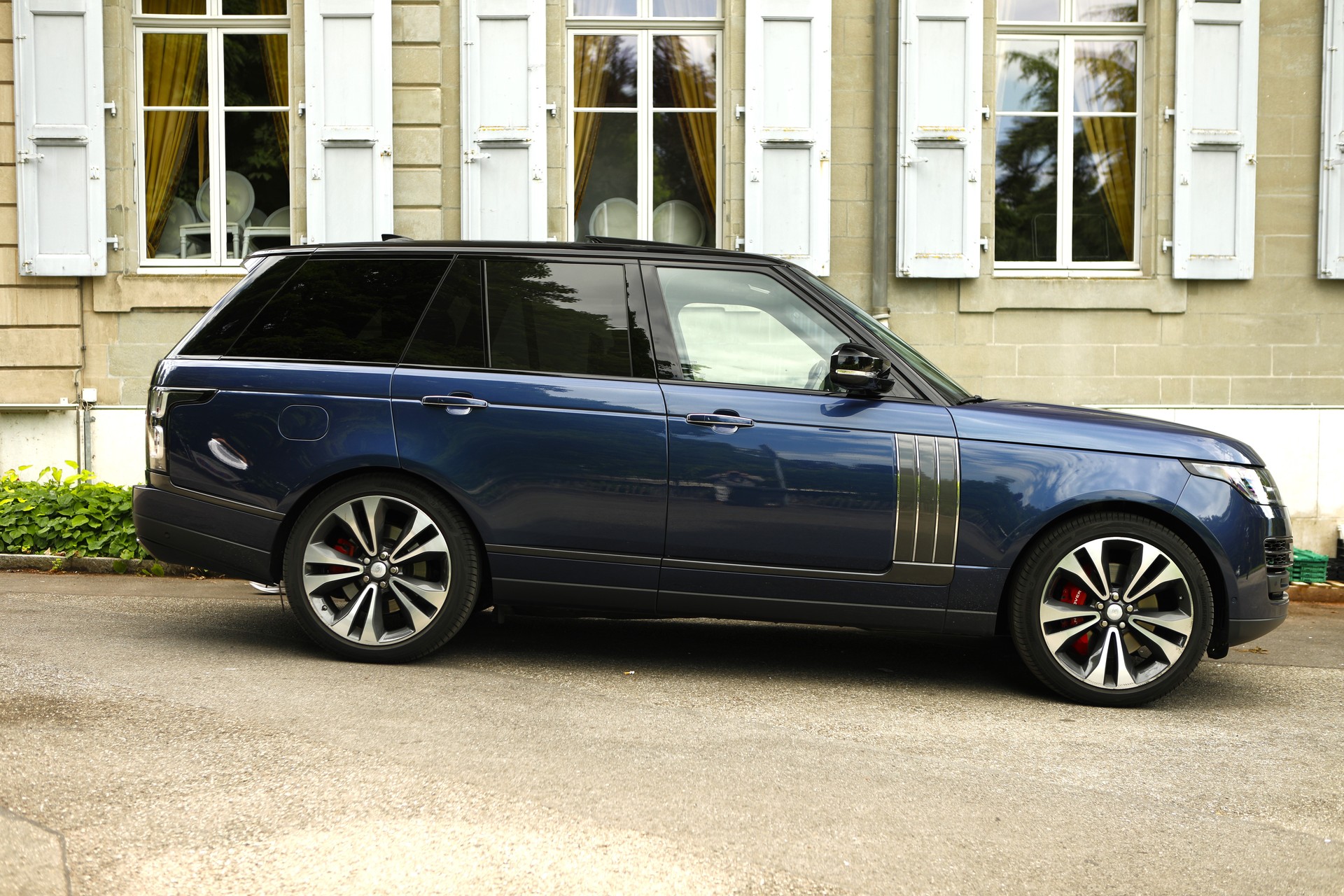 LAND ROVER Range Rover 5.0 V8 S/C SV Autobiography-image-14