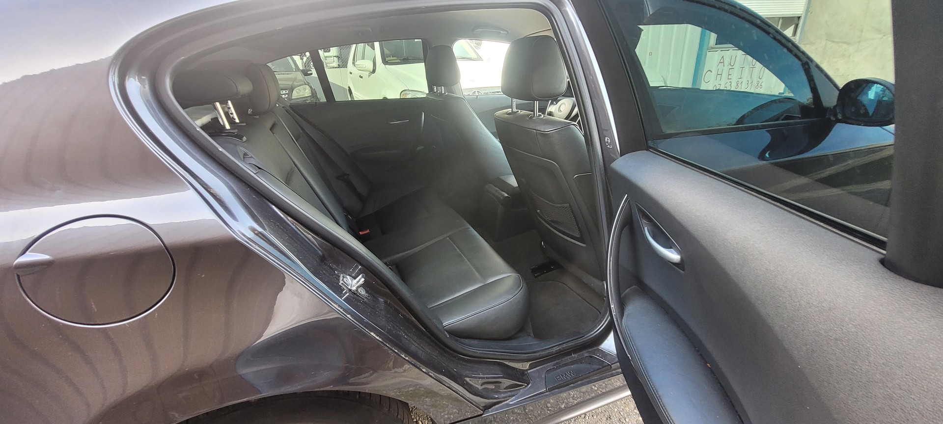 BMW 118i automatique-image-12