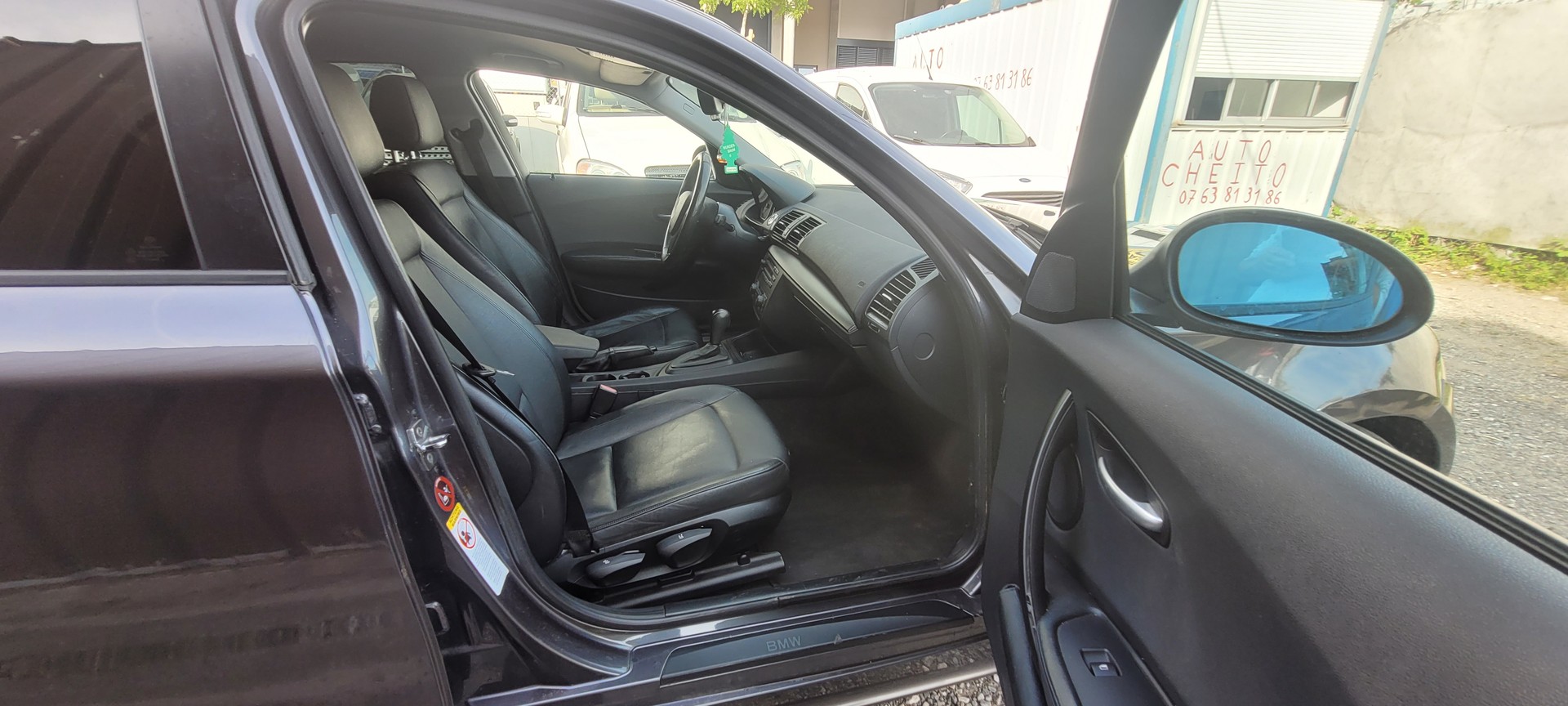 BMW 118i automatique-image-13
