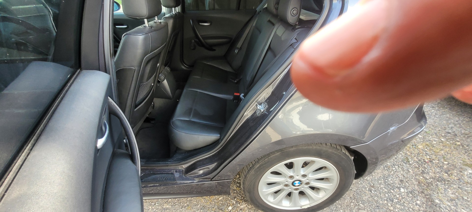 BMW 118i automatique-image-10
