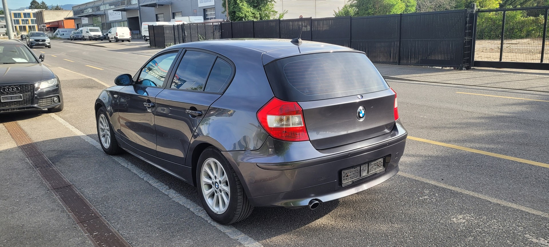 BMW 118i automatique-image-5