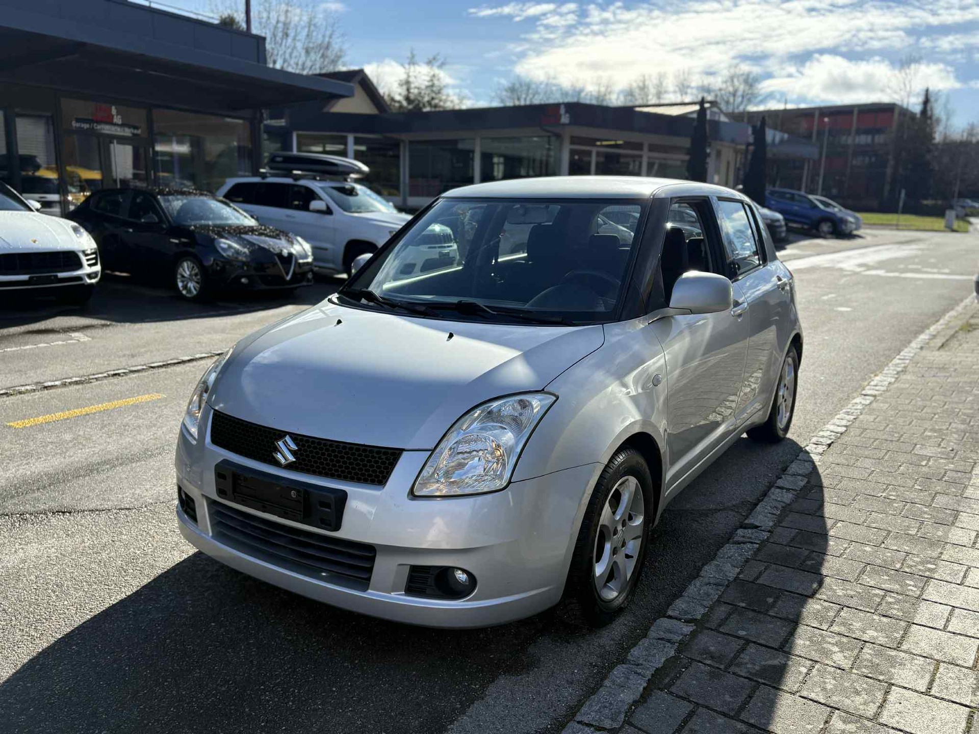 SUZUKI Swift 1.3i 16V GL