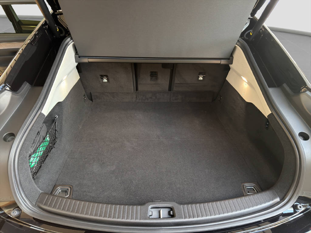 VOLVO ES90 Ultra-image-12