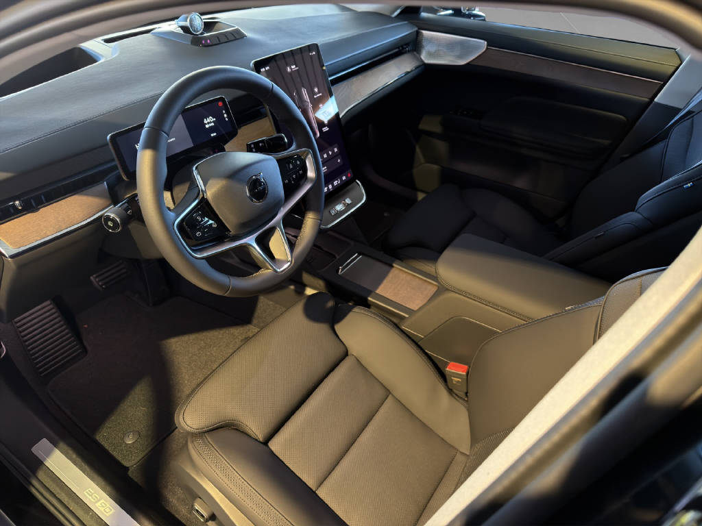 VOLVO ES90 Ultra-image-7