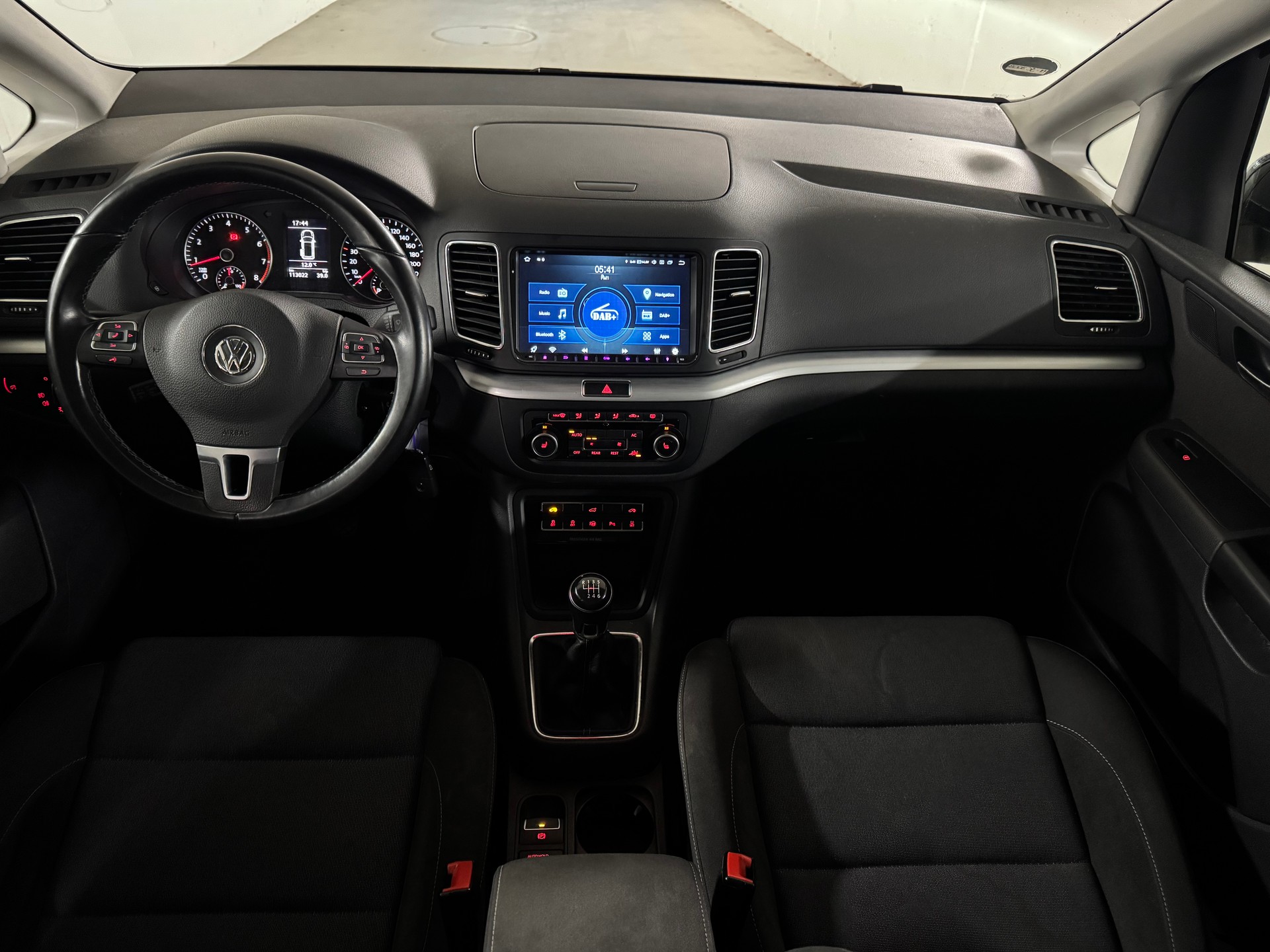 VW Sharan 1.4 TSI BlueMotion Technology Style Highline-image-9