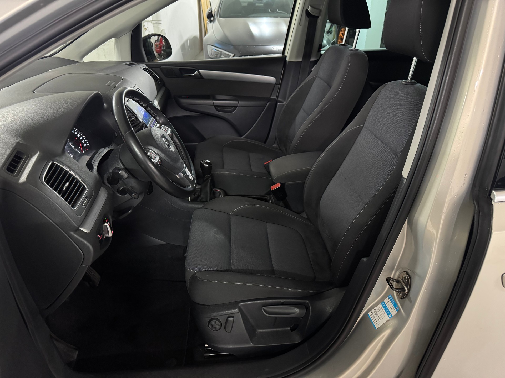 VW Sharan 1.4 TSI BlueMotion Technology Style Highline-image-13