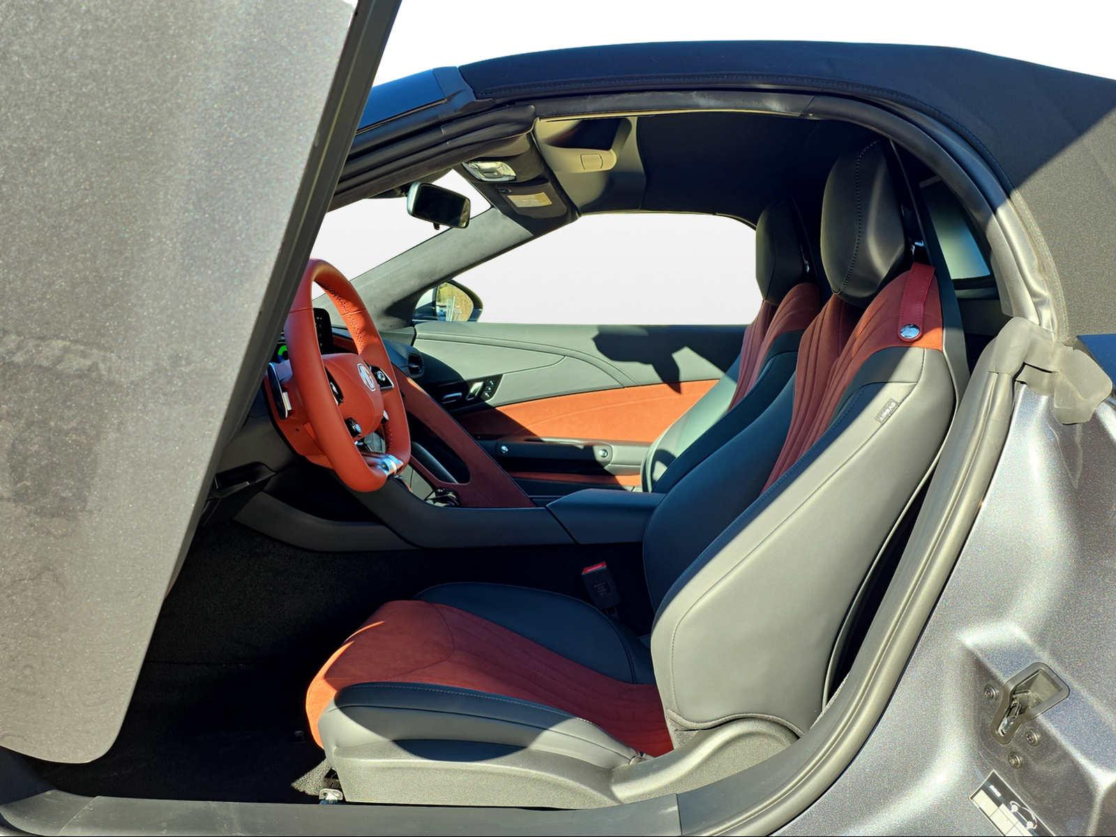 MG Cyberster 77kWh 4WD-image-6
