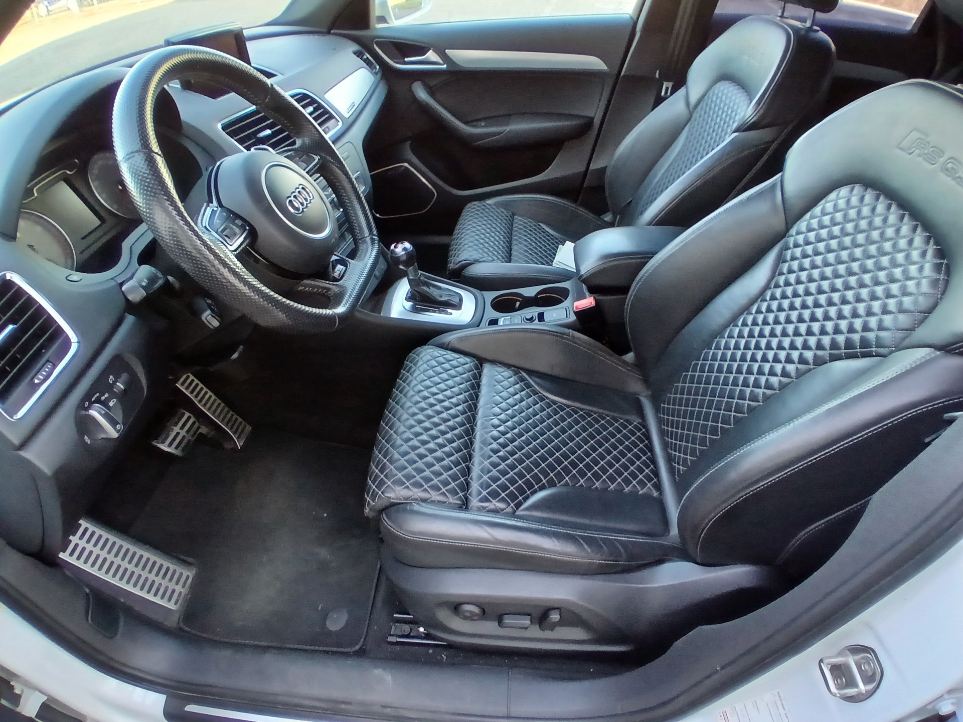 AUDI RS Q3 2.5 TFSI quattro S-tronic-image-7