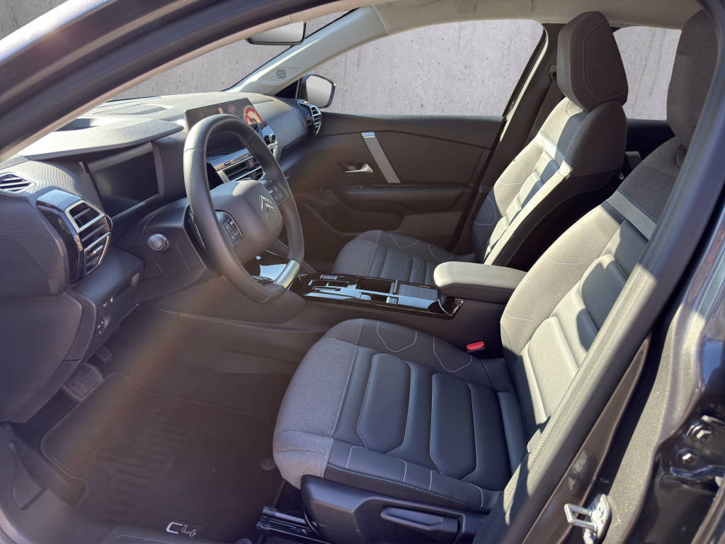 CITROEN C4 1.2 Shine-image-8