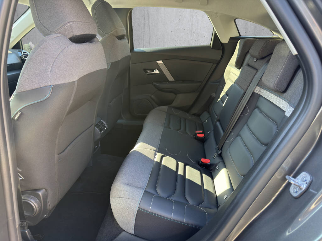 CITROEN C4 1.2 Shine-image-11
