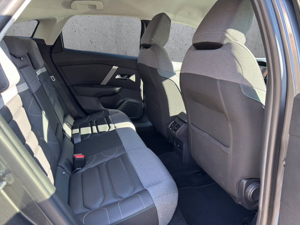 CITROEN C4 1.2 Shine-image-12