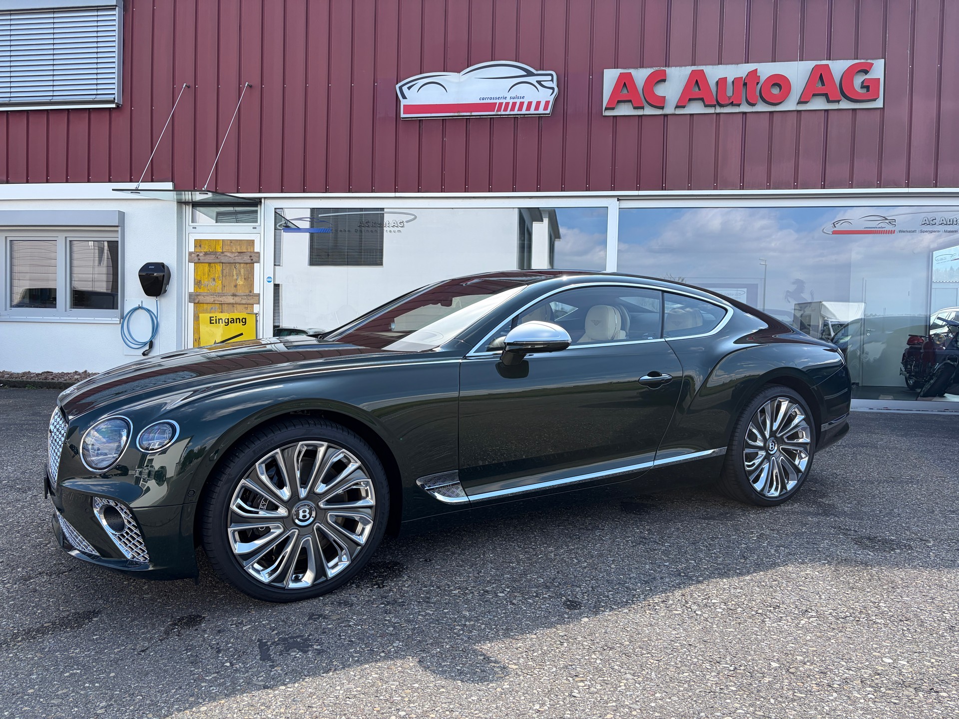 BENTLEY Continental GT 4.0 V8 Mulliner-showroom-element-2