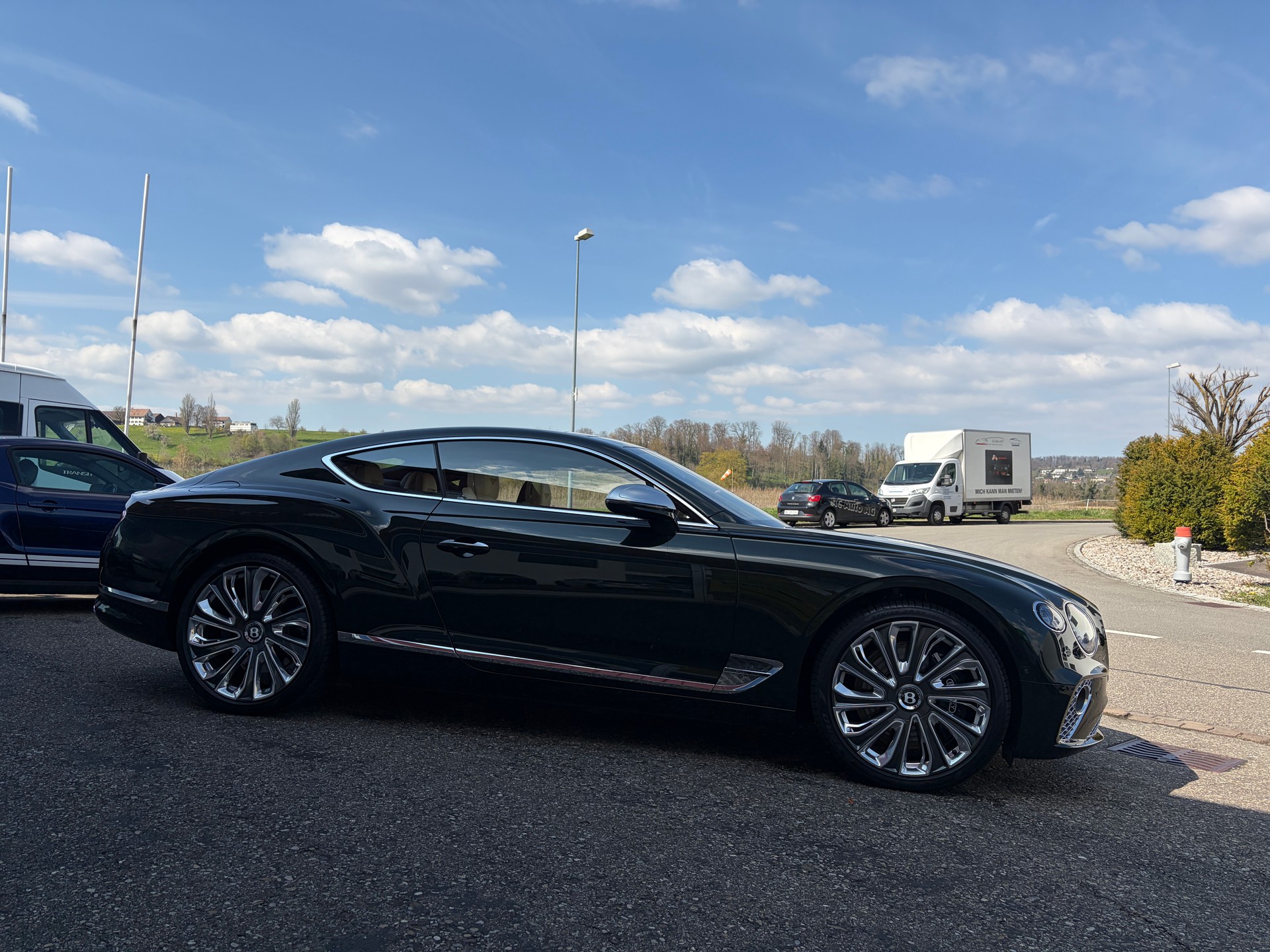 BENTLEY Continental GT 4.0 V8 Mulliner-image-5