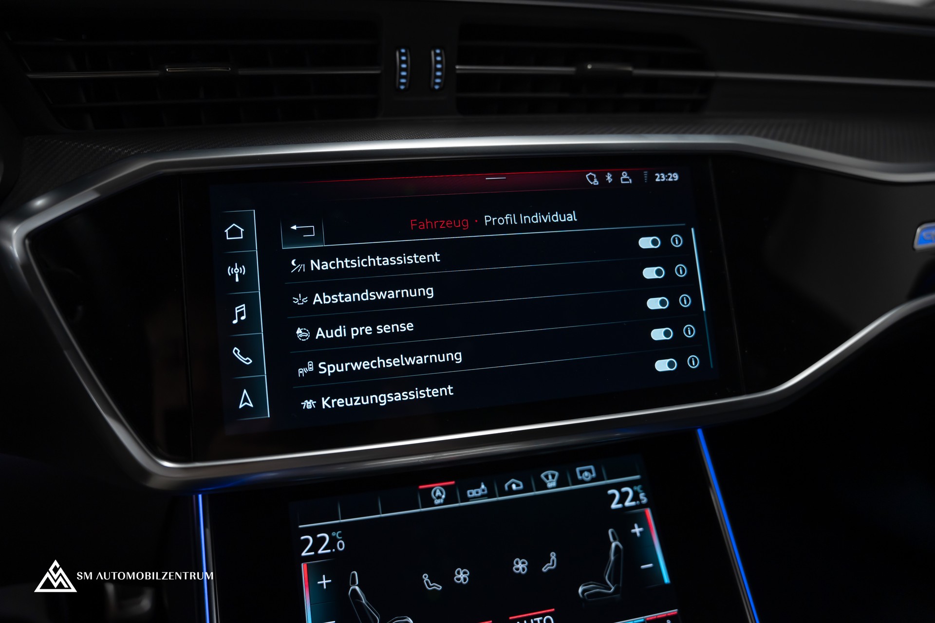 AUDI RS6 Avant 4.0 V8 TFSI quattro T-Tronic / ABT / Panorama / Head-Up / 360°-image-39