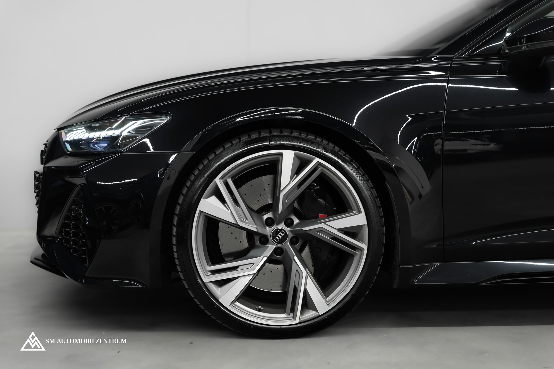 AUDI RS6 Avant 4.0 V8 TFSI quattro T-Tronic / ABT / Panorama / Head-Up / 360°-image-5