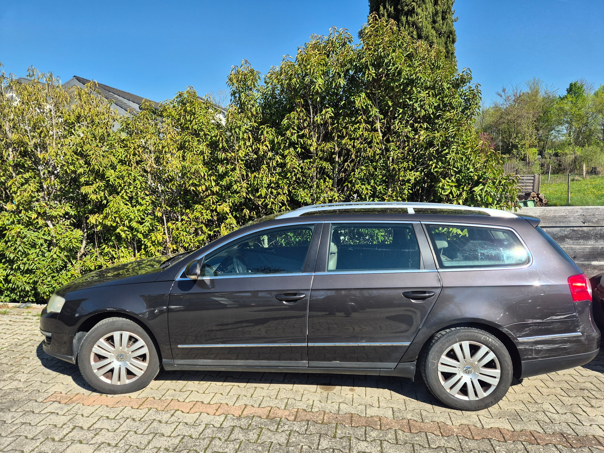 VW Passat Variant 2.0 TDI Trendline 4Motion-image-3