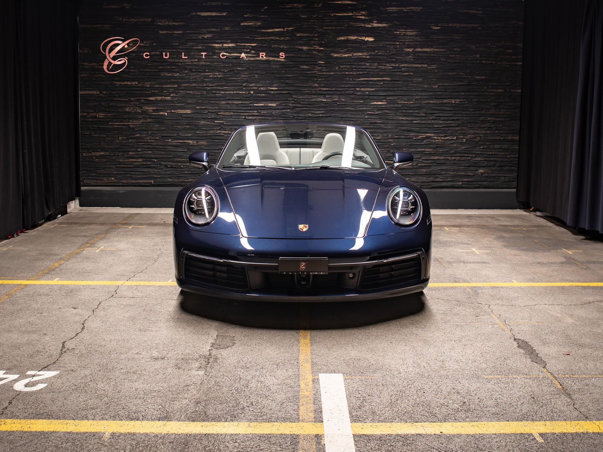 PORSCHE 911 Carrera 4S Cabriolet PDK-showroom-element-3