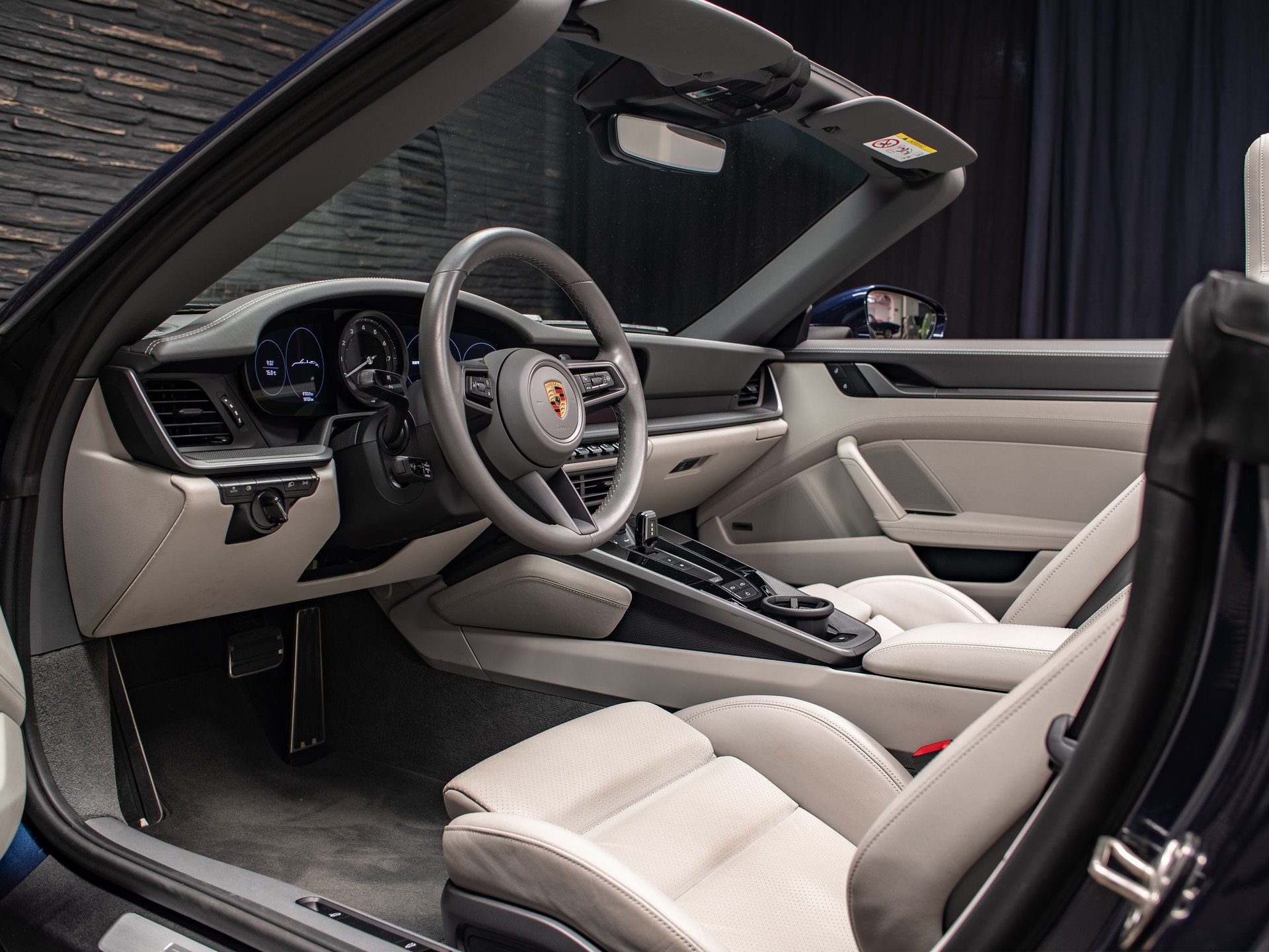 PORSCHE 911 Carrera 4S Cabriolet PDK-image-30