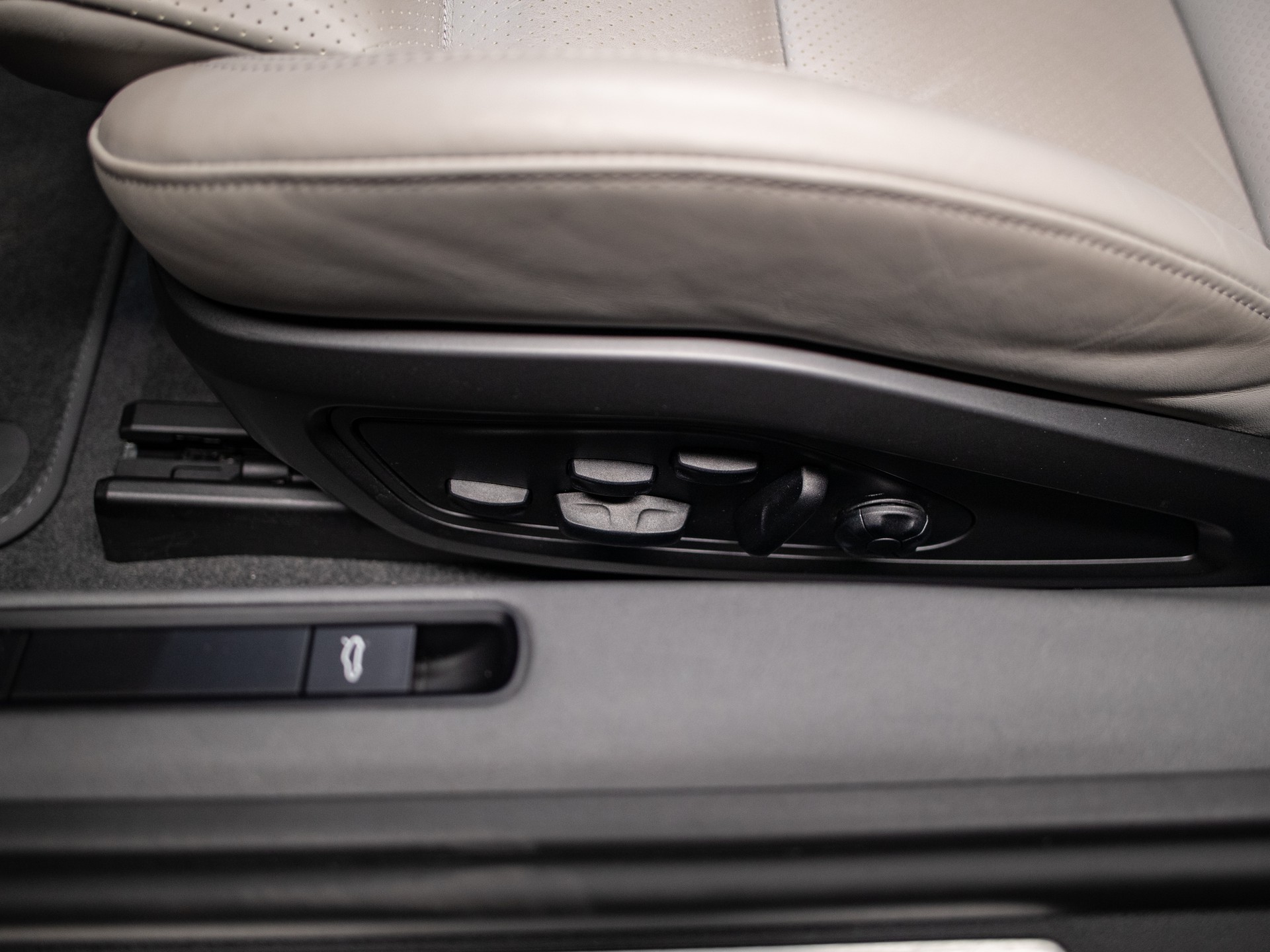 PORSCHE 911 Carrera 4S Cabriolet PDK-image-10