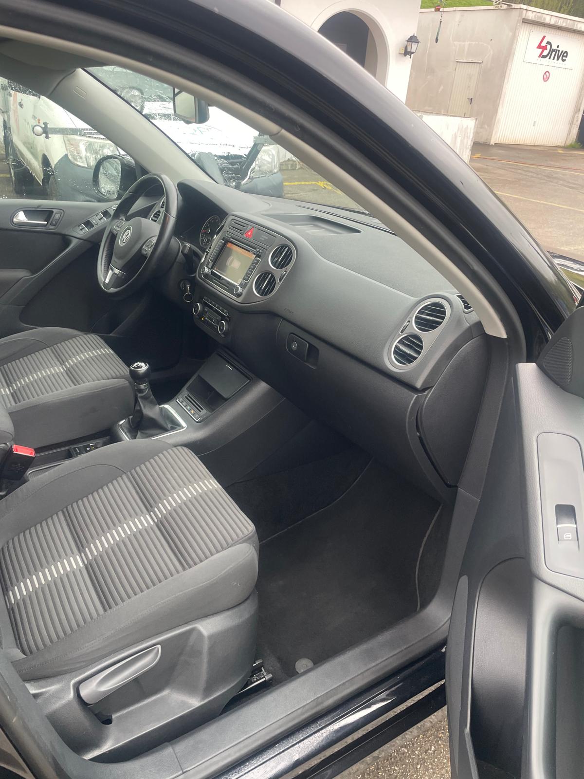 VW Tiguan 1.4 TSI Sport&Style-image-1