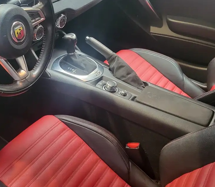 FIAT 124 Spider 1.4 TB Abarth Automatic-image-4