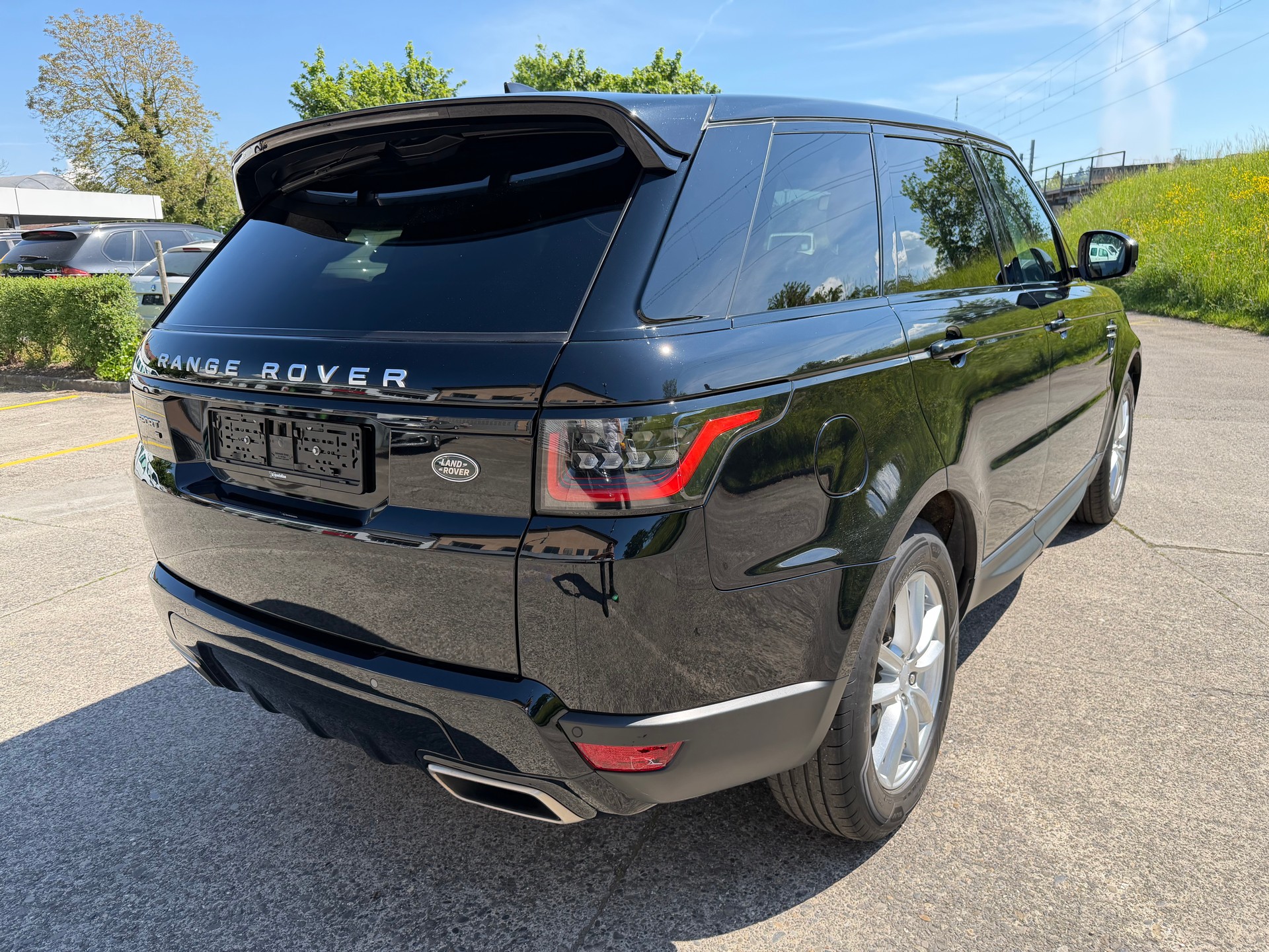 LAND ROVER Range Rover Sport 3.0 SDV6 S Automatic-image-4