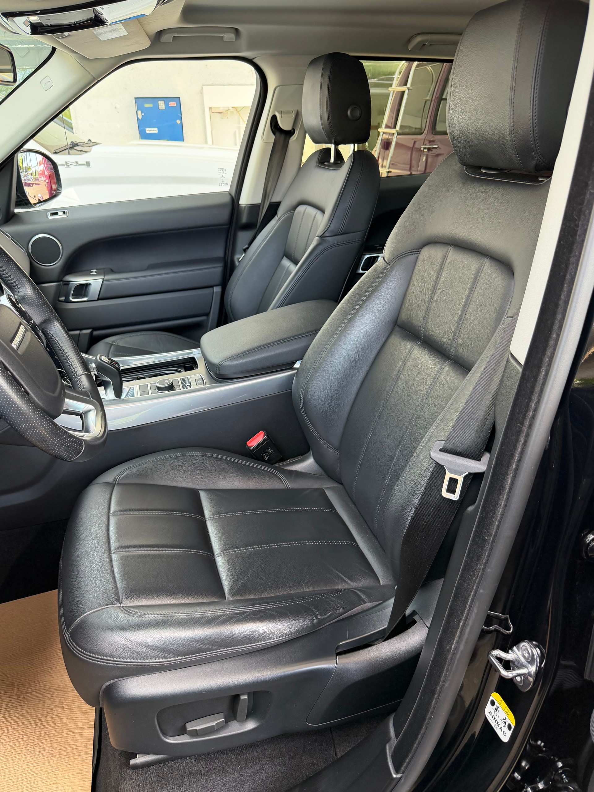 LAND ROVER Range Rover Sport 3.0 SDV6 S Automatic-image-9