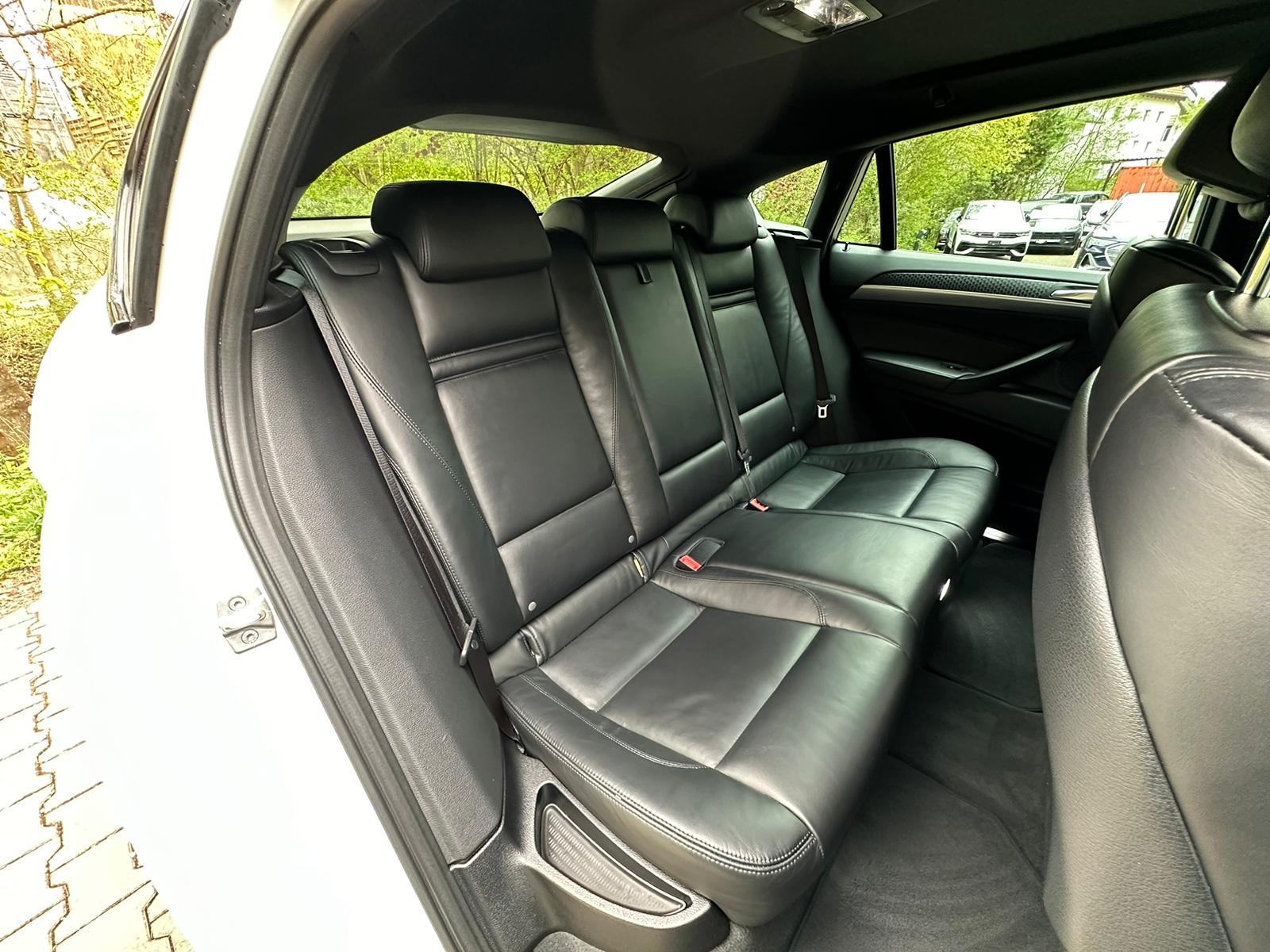 BMW X6 xDrive 40d Steptronic M-Sport-image-15