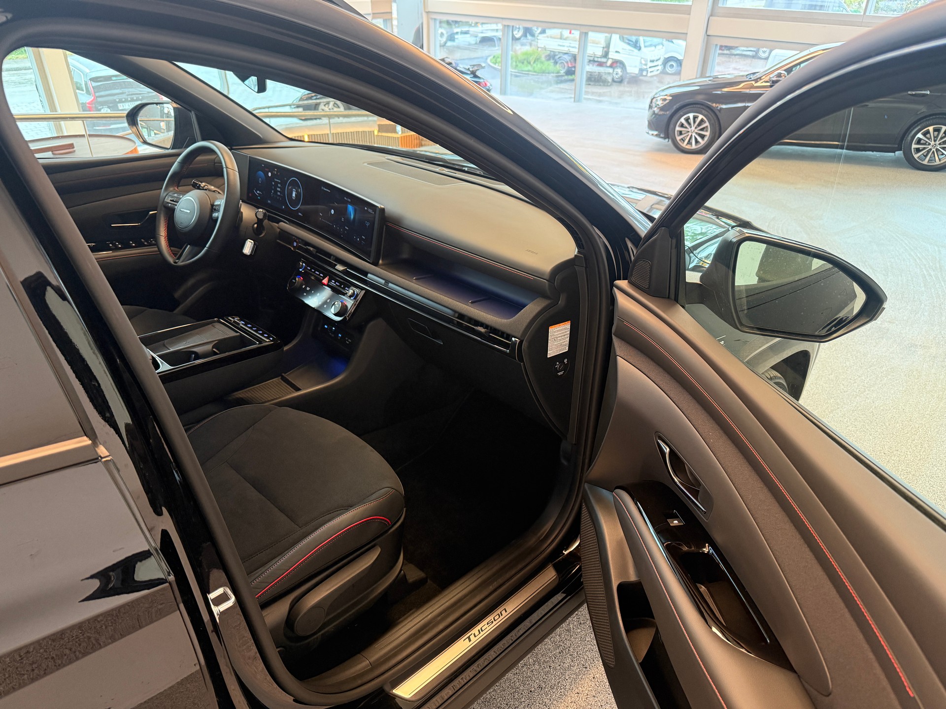 HYUNDAI Tucson 1.6 TGDI PHEV N-Line 4WD-image-12