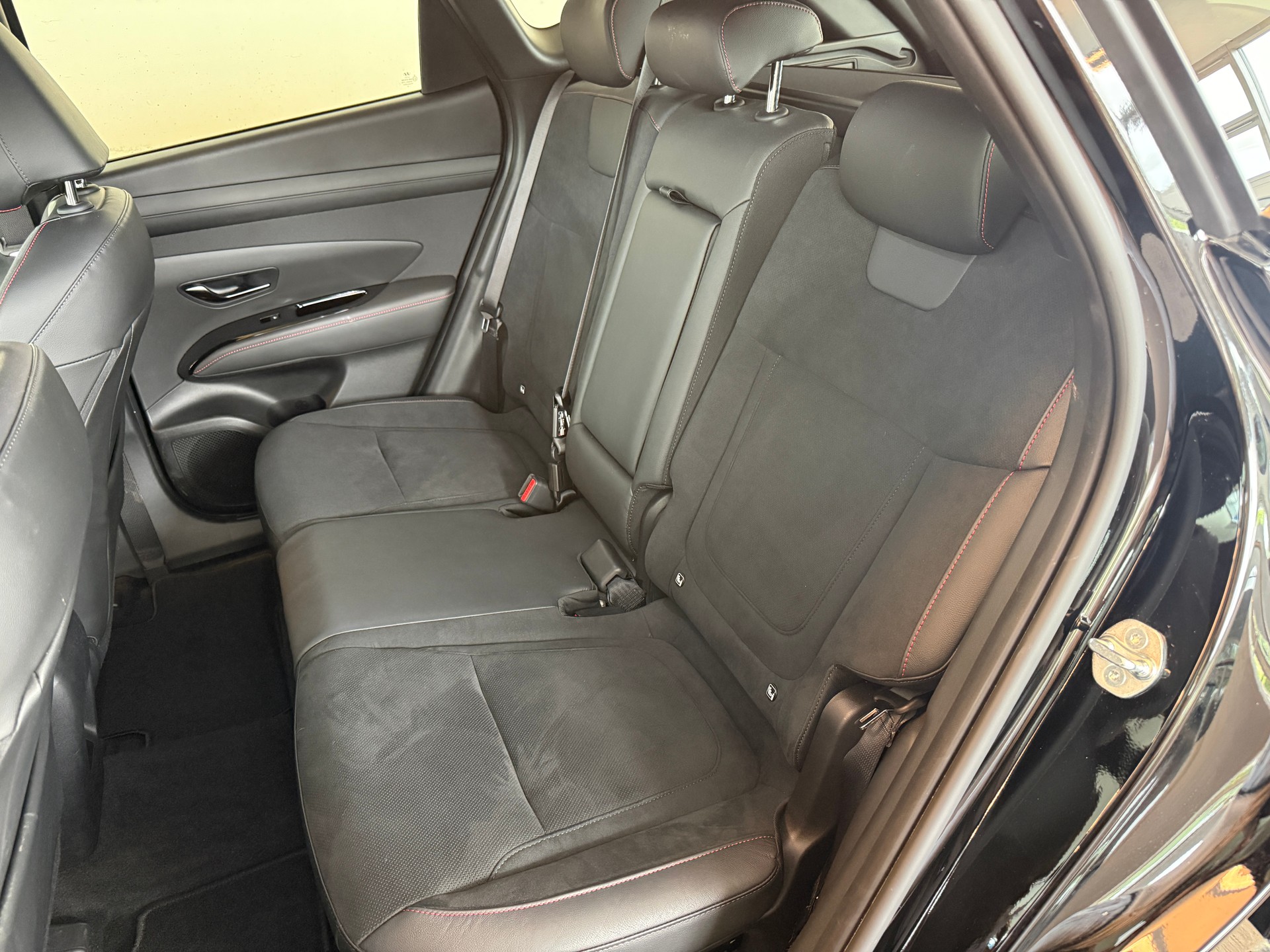 HYUNDAI Tucson 1.6 TGDI PHEV N-Line 4WD-image-11