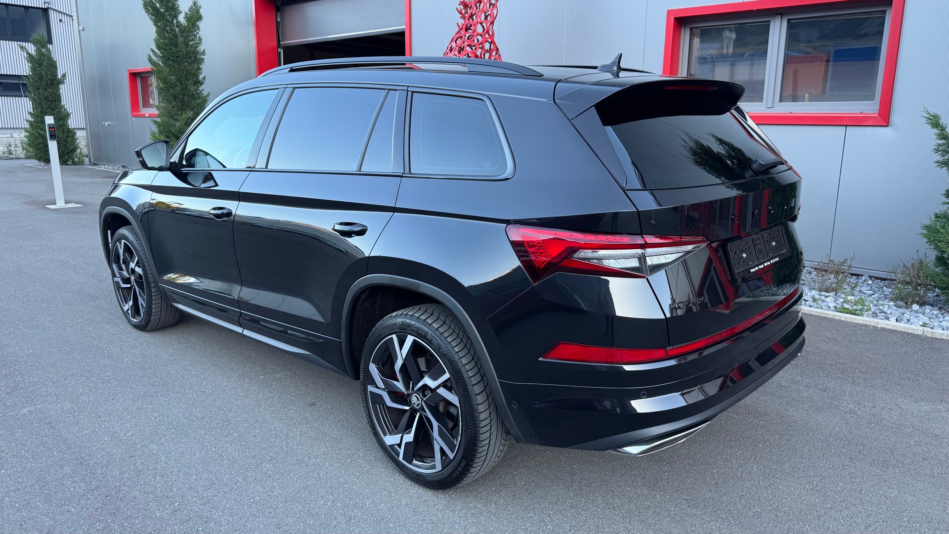 SKODA Kodiaq 2.0 TSI 4x4 RS-image-4