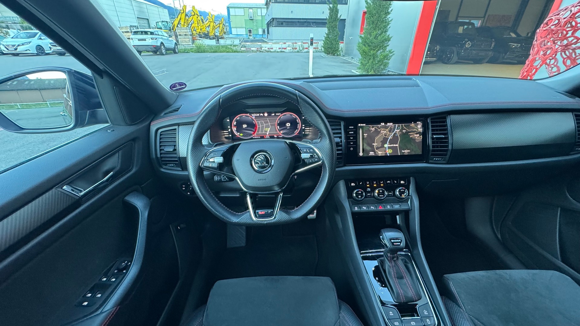 SKODA Kodiaq 2.0 TSI 4x4 RS-image-11
