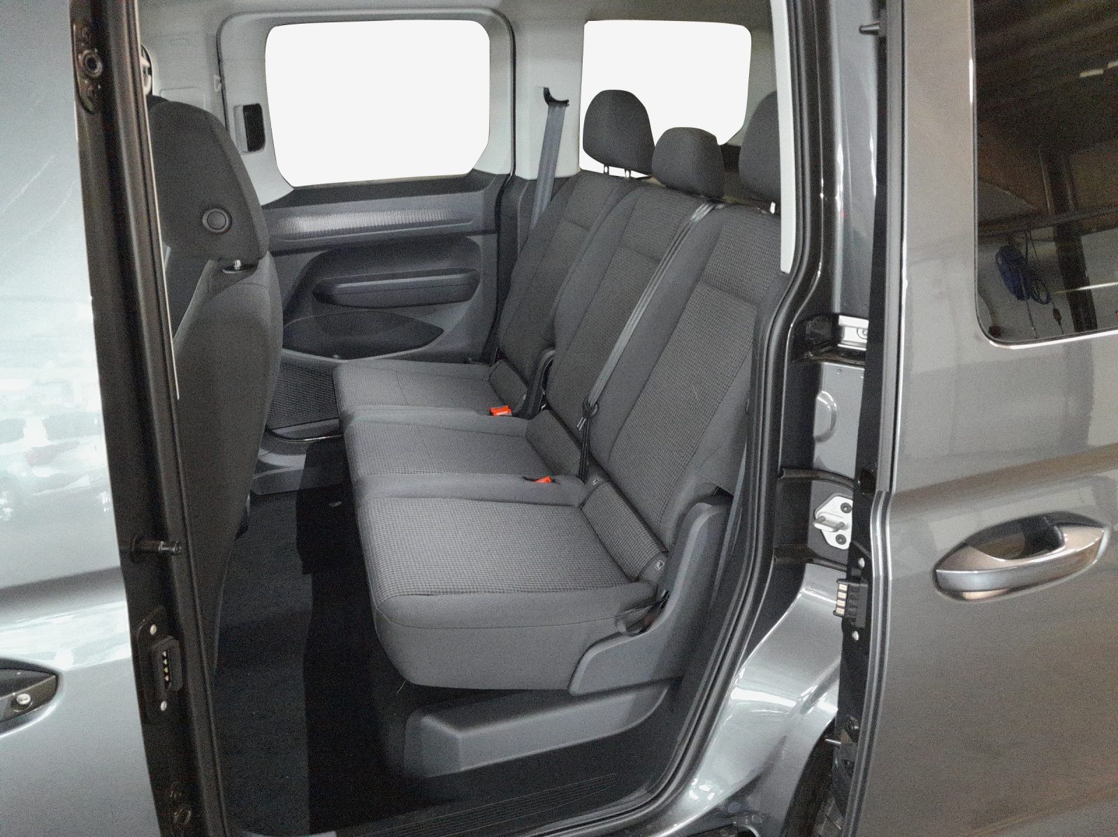 VW Caddy 1.5 TSI Plug in Hybrid Liberty DSG-image-11