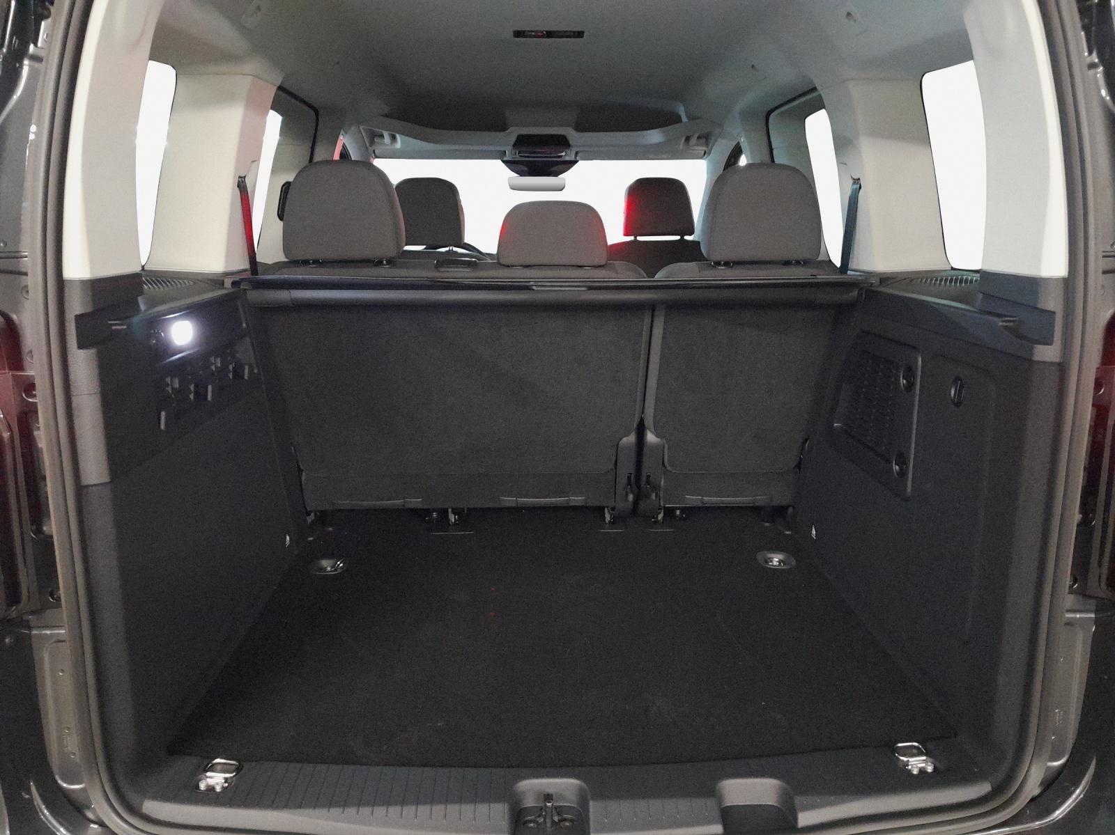 VW Caddy 1.5 TSI Plug in Hybrid Liberty DSG-image-12