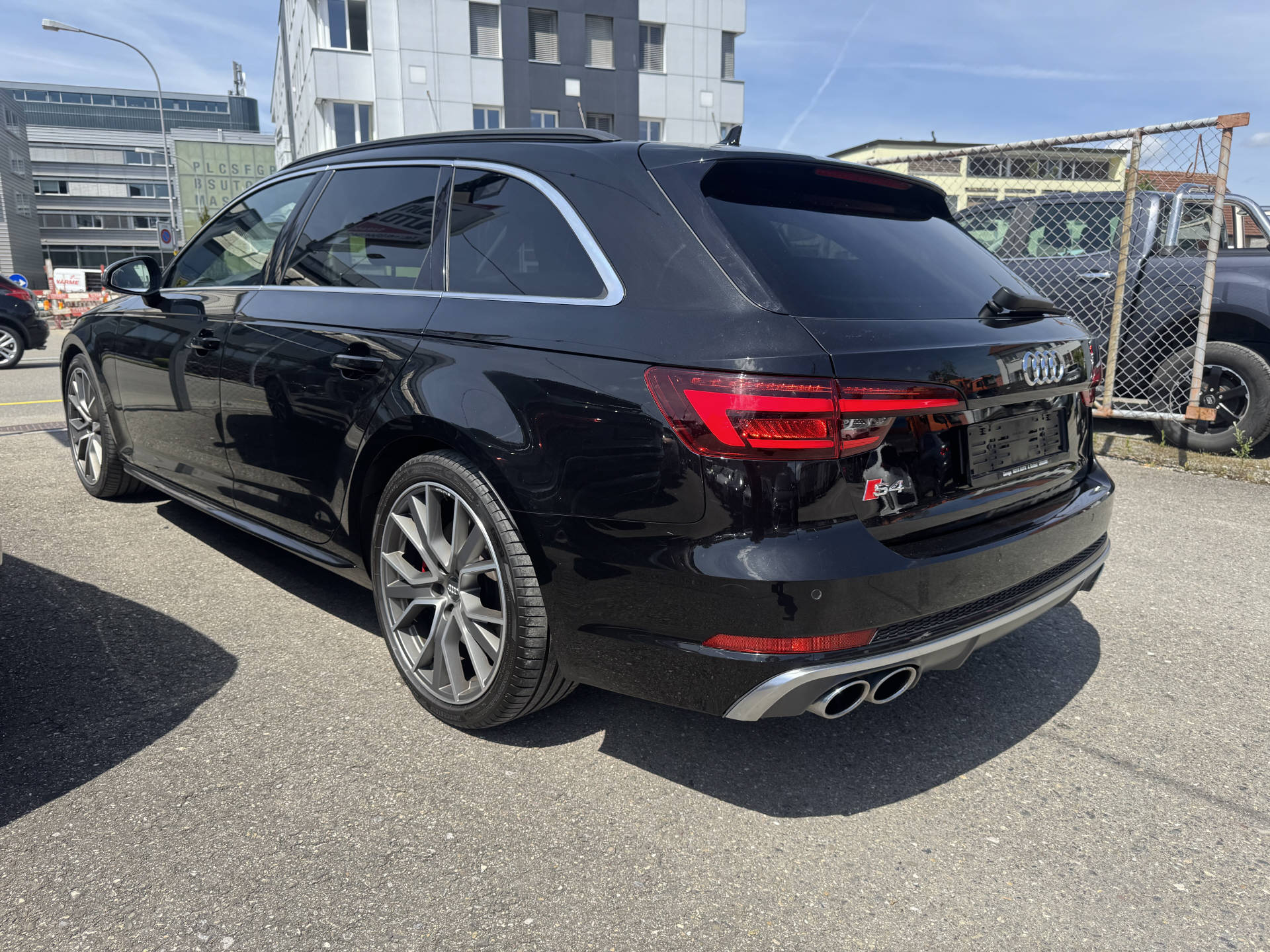 AUDI S4 Avant 3.0 V6 TDI quattro T-Tronic-image-5