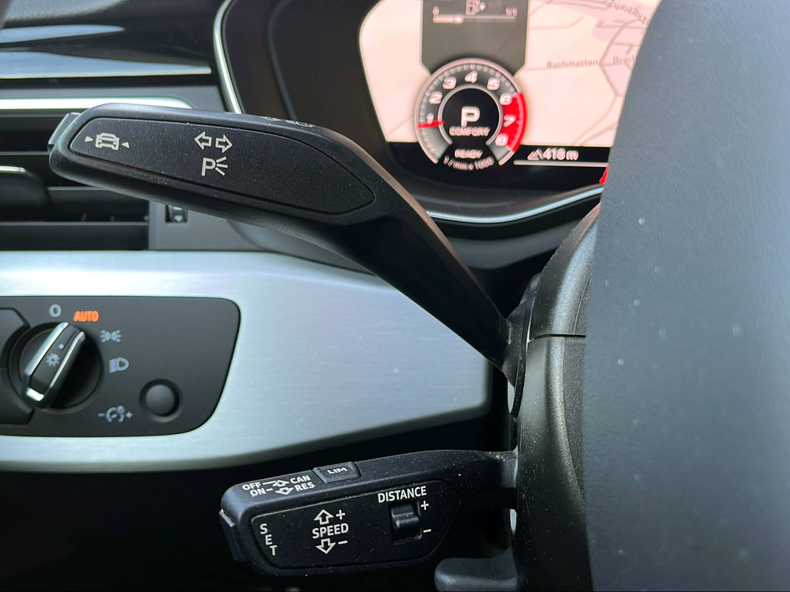AUDI A5 Cabriolet 40 TFSI S-Line Attraction S-tronic quattro Gletscherweiss Metallic-image-15