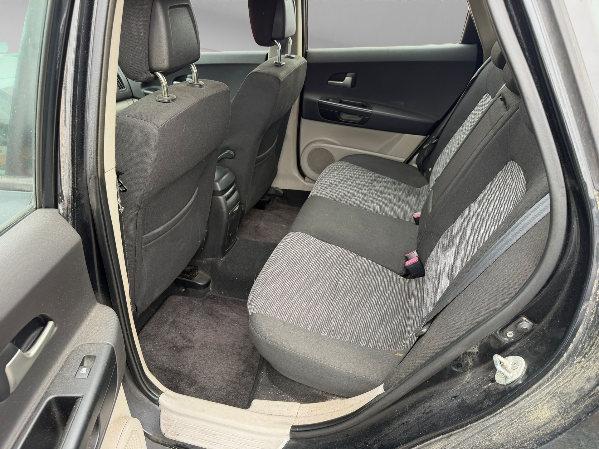 KIA Cee'd 1.6 16V Trend-image-11