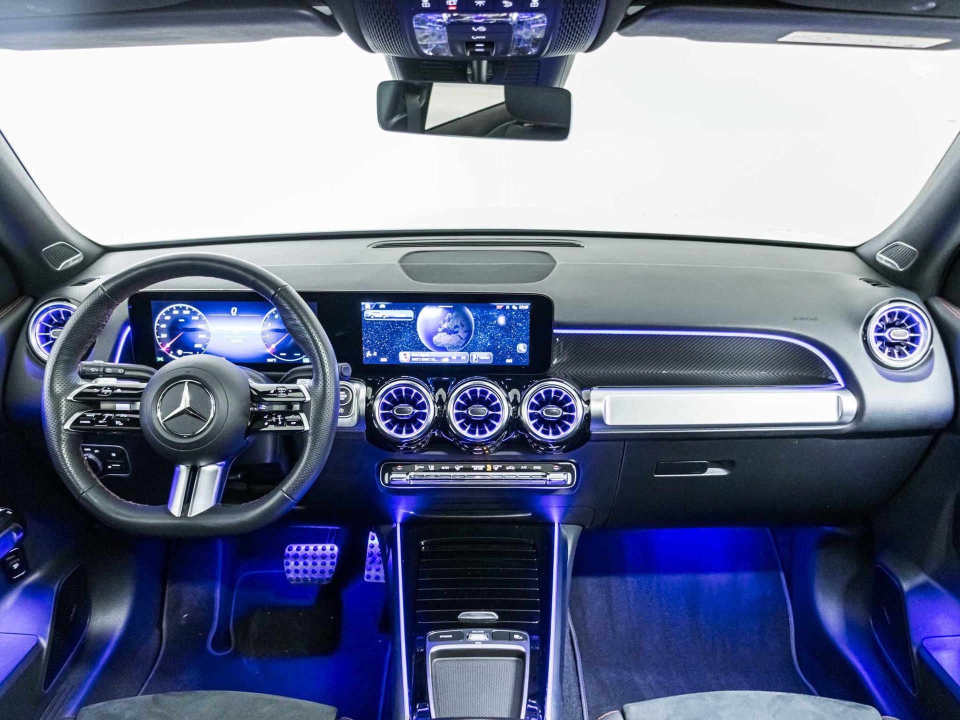 MERCEDES-BENZ GLB 220 4MATIC-image-11