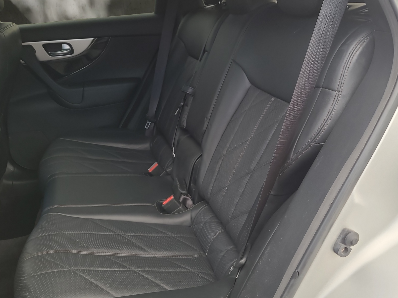 INFINITI FX50 S Premium AWD Automatic-image-6
