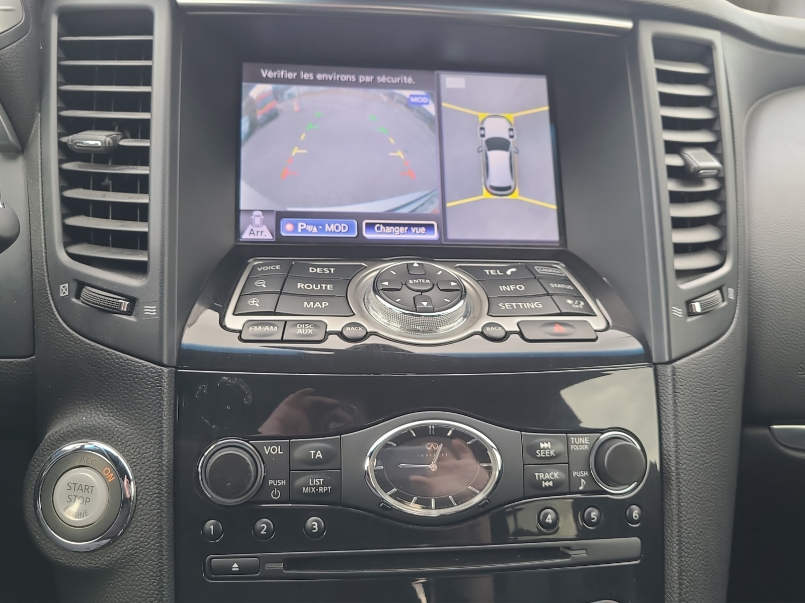 INFINITI FX50 S Premium AWD Automatic-image-19