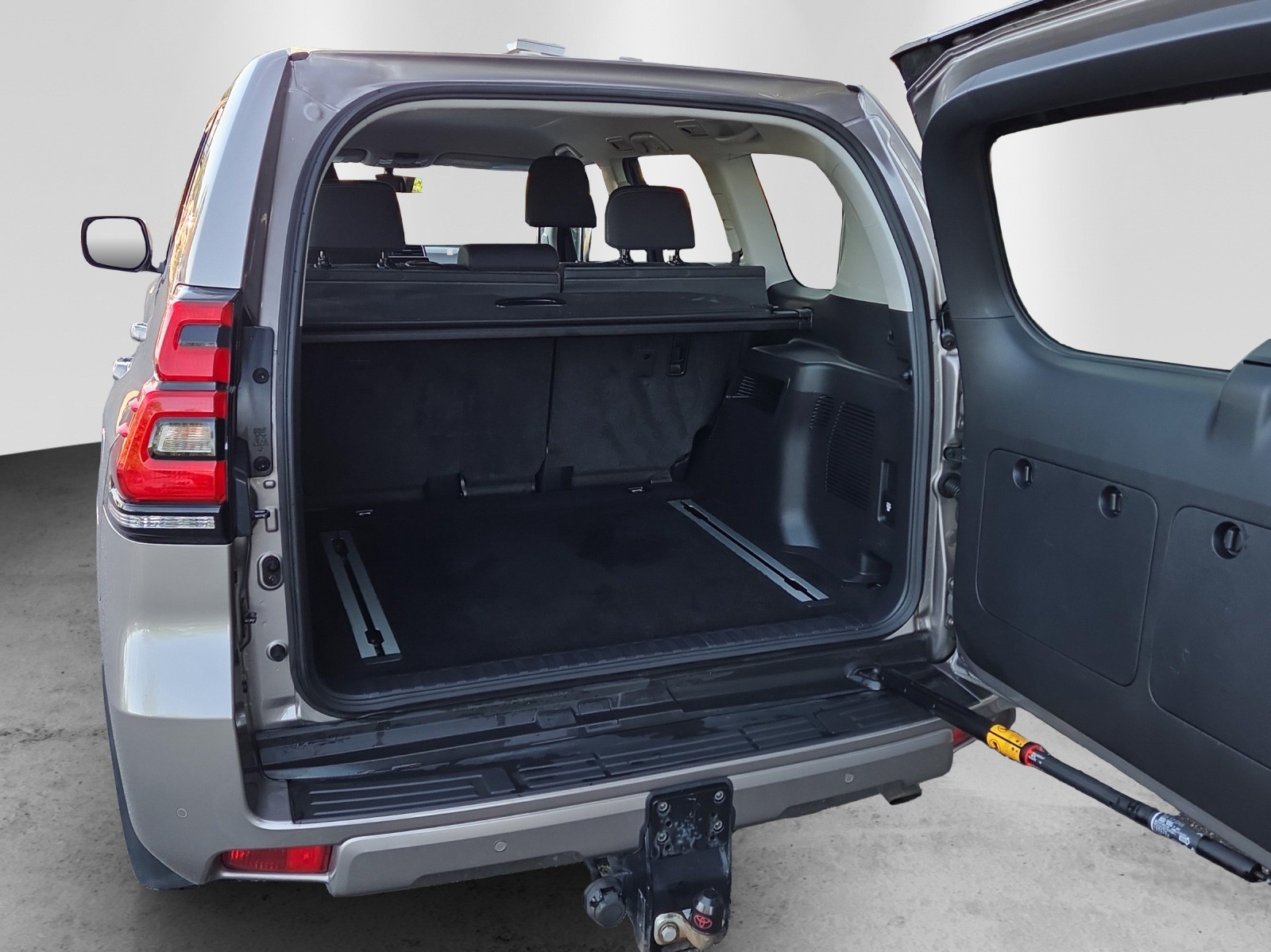 TOYOTA Land Cruiser 2.8TD Comfort Automat-image-8